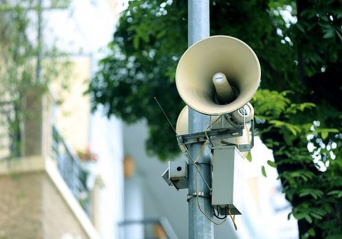 Quảng cáo loa phát thanh là gì? Ưu - Nhược điểm của quảng cáo loa phát thanh trong Marketing